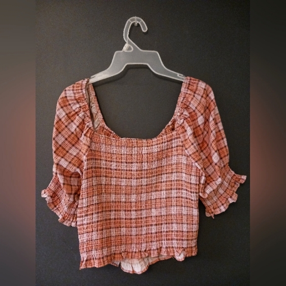 SO NEW WITH TAGS WOMEN'S LARGE PINK AND ORANGE SHORT SLEEVE SUMMER TOP ☀️ - Picture 2 of 4